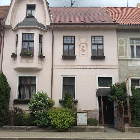 At Pension Ceske Budejovice Extérieur photo